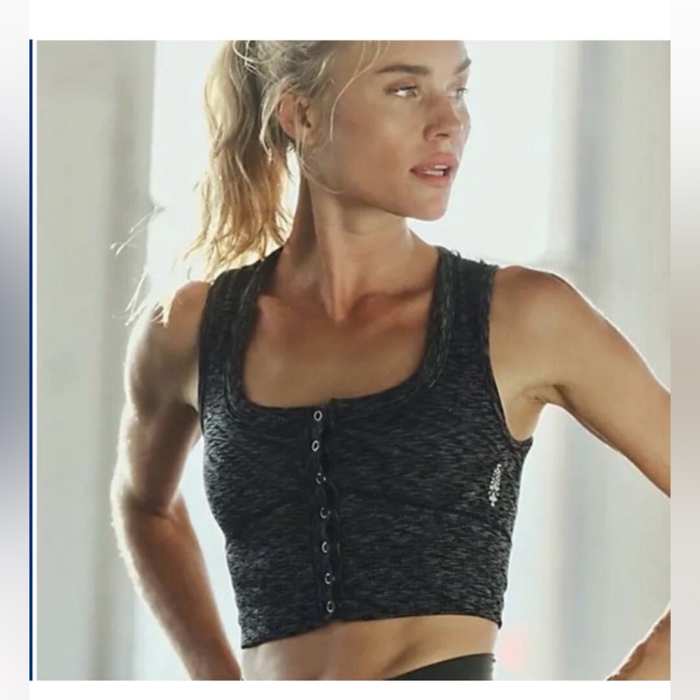 Free People Swan Song Cami Black Crop Tank Top size M/L NWOT